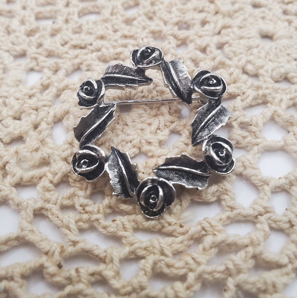 Sarah Coventry pin/brooch - Picture 3 of 4